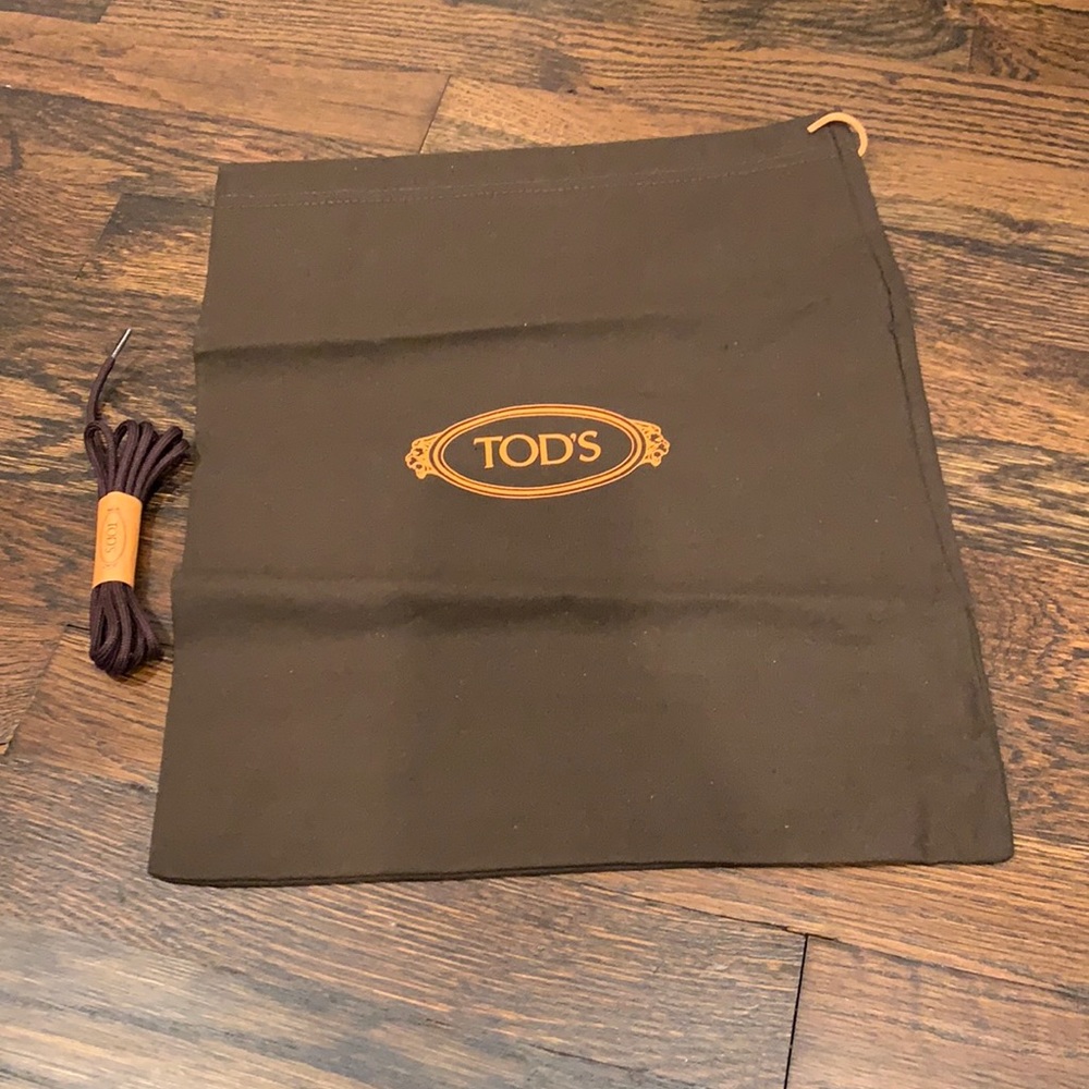 Tod’s sleeper bag and shoe lace